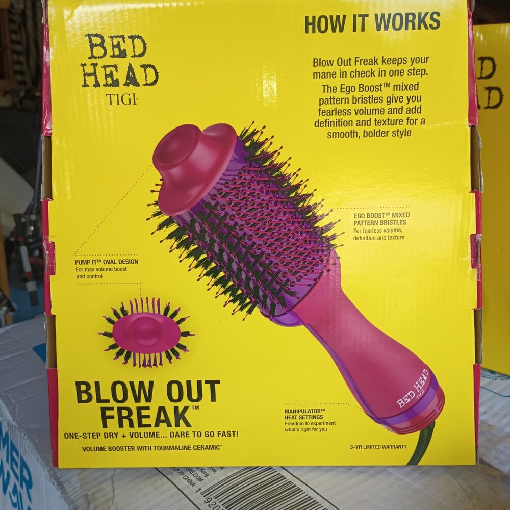 NEW TIGI Bed Head Blow Out Freak One Step Hair Dryer and Volumizer Hot A…